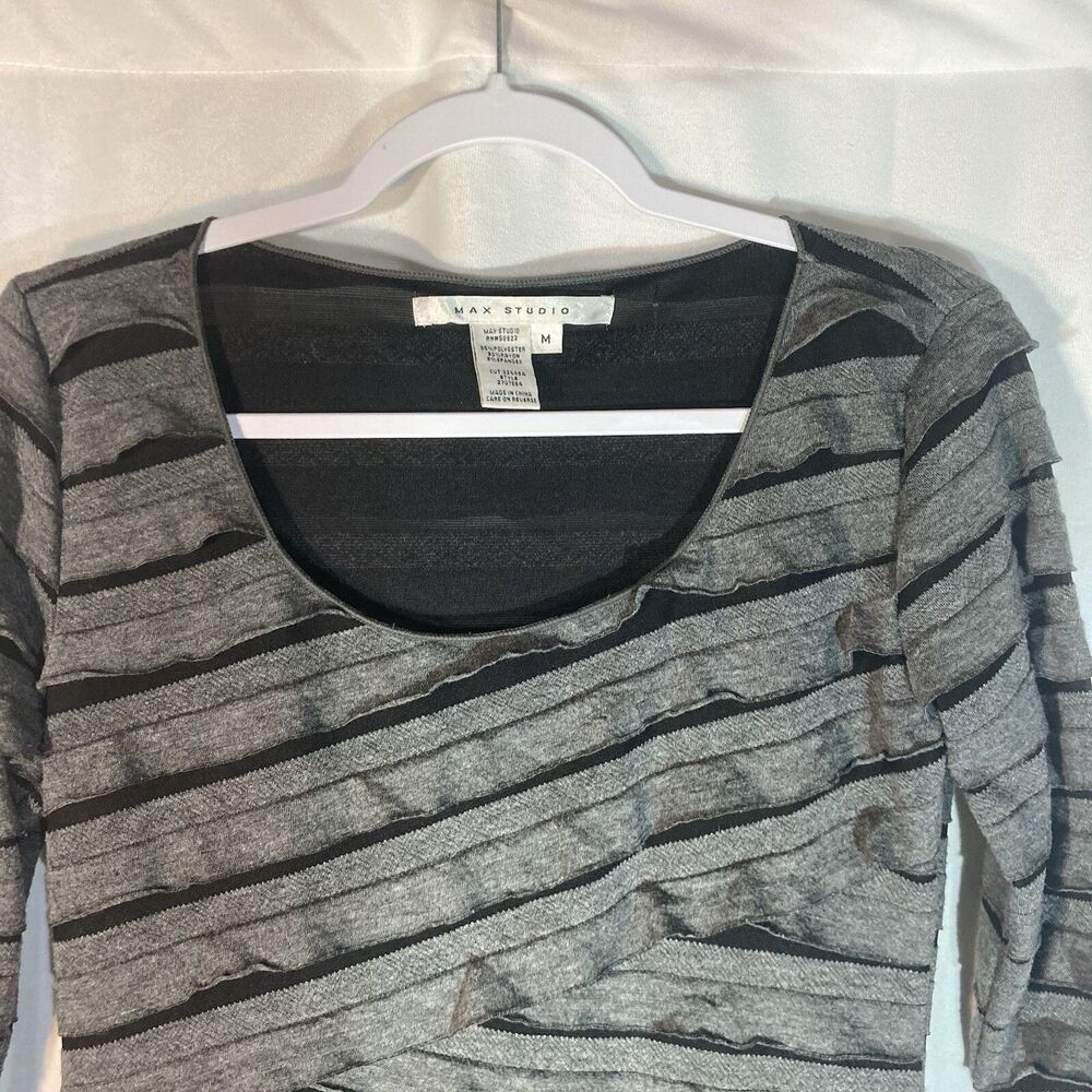 MAX STUDIO gray black tiered 3/4 sleeve scoop neck top S - Picture 2 of 7